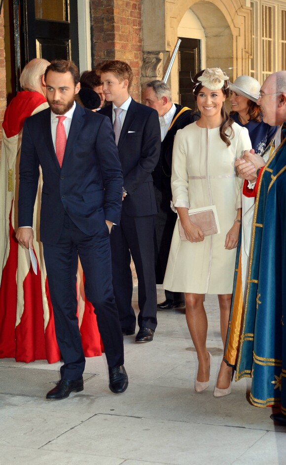 Pippa Middleton et James Middleton - Le prince William, duc de Cambridge, et Kate Catherine Middleton, duchesse de Cambridge, ont baptise leur fils, le prince George de Cambridge, en la chapelle royale du palais St James a Londres. Le 23 octobre 2013.