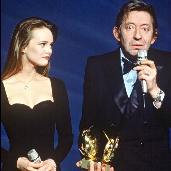 Vanessa Paradis et Serge Gainsbourg lors des Victoires de la musique en 1990.