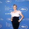 Estelle Lefébure - Photocall du dîner d'ouverture du 72ème Festival International du Film de Cannes, le 14 mai 2019. © Jacovides-Borde-Moreau/Bestimage