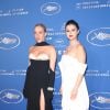 Chloé Sevigny et Selena Gomez - Photocall du dîner d'ouverture du 72ème Festival International du Film de Cannes, le 14 mai 2019. © Jacovides-Borde-Moreau/Bestimage
