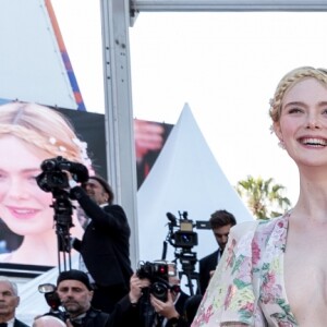 Elle Fanning - Montée des marches du film "Les Misérables" lors du 72ème Festival International du Film de Cannes. Le 15 mai 2019 © Jacovides-Moreau / Bestimage