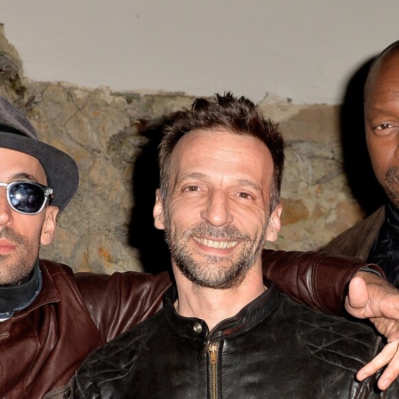 Exclusif - L'artiste JR, Mathieu Kassovitz et Oxmo Puccino (Abdoulaye Diarra) lors de l'after-party Magnum du film "Les Miséblables" et du film "Litigante" dans une villa lors du 72ème Festival International du Film de Cannes, France, le 15 mai 2019. © Veeren/Bestimage