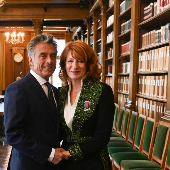 Gérard Holtz et sa femme Muriel Mayette-Holtz - Cérémonie d'installation de Muriel Mayette-Holtz à l'Académie des beaux-arts à Paris le 15 mai 2019. © Coadic Guirec/Bestimage