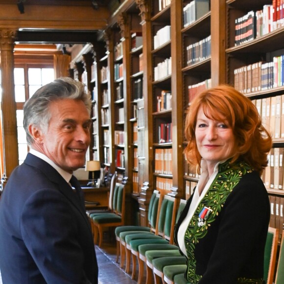 Gérard Holtz et sa femme Muriel Mayette-Holtz - Cérémonie d'installation de Muriel Mayette-Holtz à l'Académie des beaux-arts à Paris le 15 mai 2019. © Coadic Guirec/Bestimage