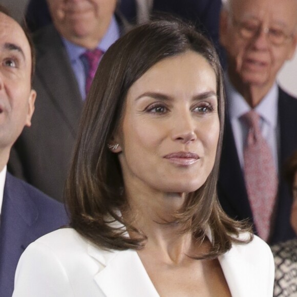 La reine Letizia d'Espagne lors d'une réunion de travail de la Fondation de lutte contre la toxicomanie le 16 mai 2019 à Madrid.
