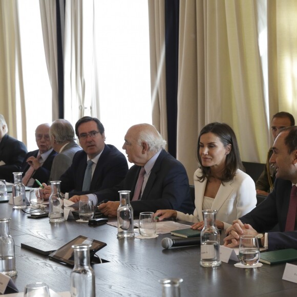 La reine Letizia d'Espagne lors d'une réunion de travail de la Fondation de lutte contre la toxicomanie le 16 mai 2019 à Madrid.