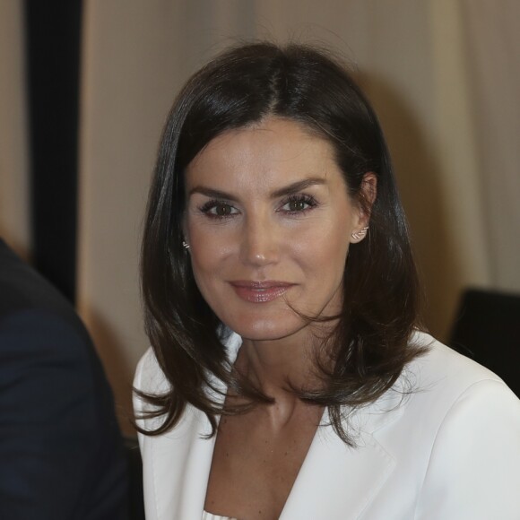 La reine Letizia d'Espagne lors d'une réunion de travail de la Fondation de lutte contre la toxicomanie le 16 mai 2019 à Madrid.