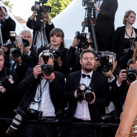 Eva Longoria (bijoux de Grisogono - robe Cristina Ottaviano) pour la montée des marches du film "Rocketman" lors du 72e Festival International du Film de Cannes. Le 16 mai 2019 © Borde / Bestimage