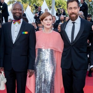 Steve Williams, Julianne Moore (robe Givenchy) et Dan Krauss pour le documentaire "5B" - Montée des marches du film "Rocketman" lors du 72e Festival International du Film de Cannes. Le 16 mai 2019 © Borde / Bestimage