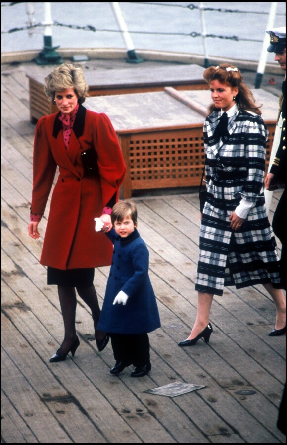 Diana, le prince William et Sarah Ferguson en 1986.