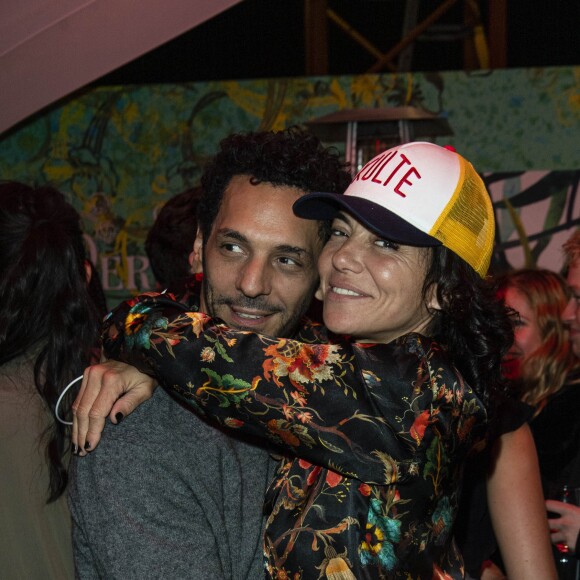 Exclusif - Tomer Sisley et sa femme Sandra Sisley - En ce cinquième jour de la 72ème édition du Festival de Cannes, la Suite Sandra & Co by Sandra Sisley a donné un énième rendez-vous au beau monde de Croisette. Malgré un temps pluvieux, Sandra Sisley a su faire rayonner cette journée et enflammer la soirée sur la terrasse de la Suite. En ce samedi, le rooftop de la suite a eu le plaisir d'accueillir de nombreux réalisateurs, producteurs, et acteurs de films. Parmi eux, on compte l'équipe du film " Give me Liberty " avec le réalisateur K. Mikhanovsky, l'acteur C. Galust et Lauren dites " Lolo " Spencer. La réalisatrice M. Meddour est revenue dans la suite de Sandra & Co, pour la deuxième fois afin de rencontrer des  journalistes internationaux. Les talents du film " La Cordillera de Los Suenos " étaient également sur place, avec le réalisateur chilien, P. Guzmán. Malgré la pluie Sandra Sisley a enchainé les interviews avec E.Wolinski, Forbes magazine, etc... alors que Tomer était en shooting photo de son coté. Une soirée privée pour le film japonais Family Romance de W. Herzog était organisée sur la terrasse de la Suite Sandra & Co. Toute l'équipe était sur place pour profiter d'un cocktail dinatoire, inspiré de la gastronomie japonaise, en l'honneur du film.  J. Ayache, chanteuse du groupe Superbus, nous a fait le plaisir de mixer pour cette soirée, ainsi que pour l'anniversaire du styliste P. Uter qui a également été célébré hier soir. Durant cette soirée, nous avons eu le plaisir de recevoir S. Guillon et S. Marechal, l'acteur D. Mora, V. Guide, Calogero, H. Charni, L. Fourcade, J. Boudili, G. Constantini, JL Barcelona, C. Ladesou, F. Bel, N. Beausson-Diagne, le réalisateur C. Le Gallo,  l'actrice A. Laffont, la jeune talentueuse L.Khoudri et enfin le célèbre Tommer Sisley, a rejoint sa femme Sandra Sisley. Les invités ont une fois de plus eu la chance d'être inondés de cadeaux des marques Leynat, Loox, Shiseido, Kulte. Tout le monde était ravi en partant. Cannes, le 18 mai 2019. © Pierre Perusseau/Bestimage