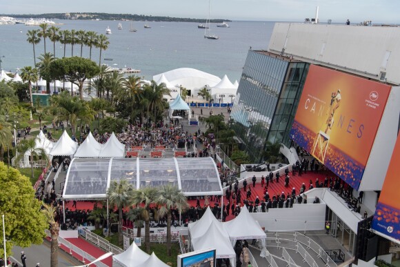 La croisette à l'heure du festival de Cannes, illustration du Palais des Festivals. Cannes, 72ème Festival International du Film de Cannes.