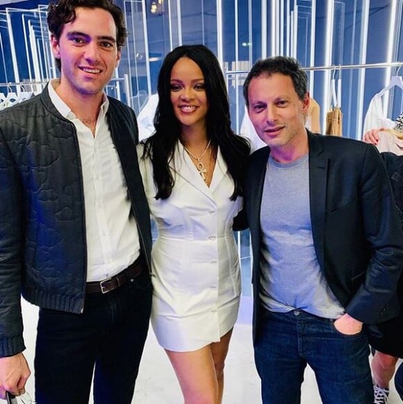 Fortuné Penniman (frère du chanteur Mika), Rihanna et Marc-Olivier Fogiel au cocktail de lancement de "Fenty". Paris, le 22 mai 2019.