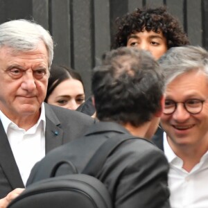 Exclusif - Sidney Toledano, Marc-Olivier Fogiel, Jean-Charles Tréhan (Directeur des relations extérieures chez LVMH) - Arrivées des invités triés sur le volet pour le lancement de la première collection Fenty de Rihanna en partenariat avec LVMH au 10 rue de Turenne à Paris le 22 mai 2019. Exclusive