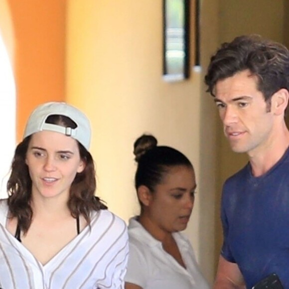 Exclusif - Emma Watson et son nouveau compagnon Brendan Wallace pendant leurs vacances romantiques à Cabo San Lucas, Mexique, le 13 Octobre 2018.