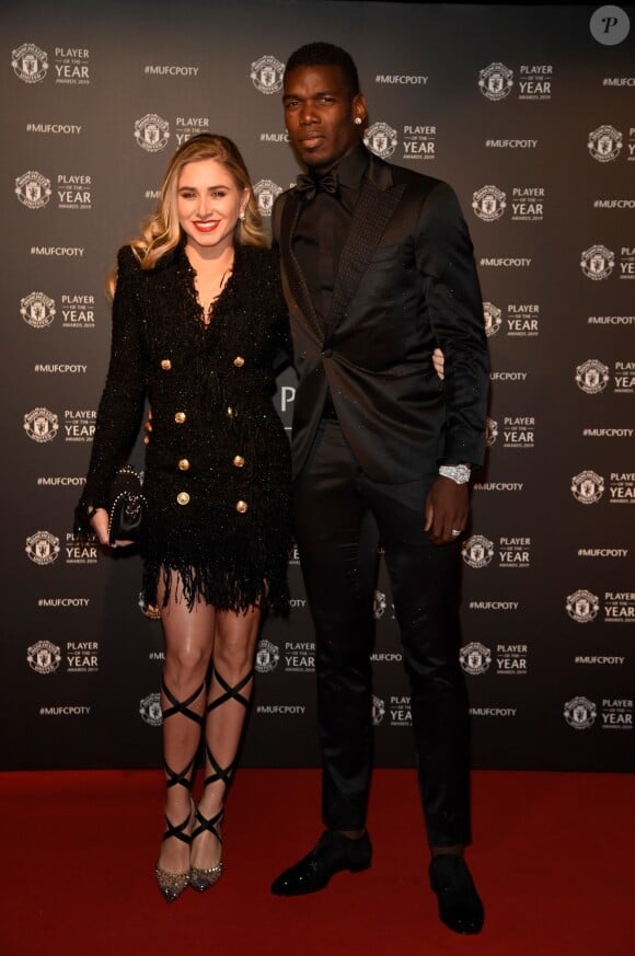 Paul Pogba et sa compagne Maria Salaues lors de la soirée du prix du joueur de l'année de Manchester United 2019 au stade Old Trafford à Manchester, Royaume Uni, le 9 mai 2019.