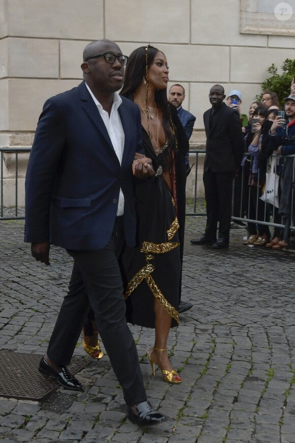 Naomi Campbell et Edward Enninful arrivent au Musei Capitolini pour assister au défilé Gucci, collection croisière 2020. Rome, le 28 mai 2019.