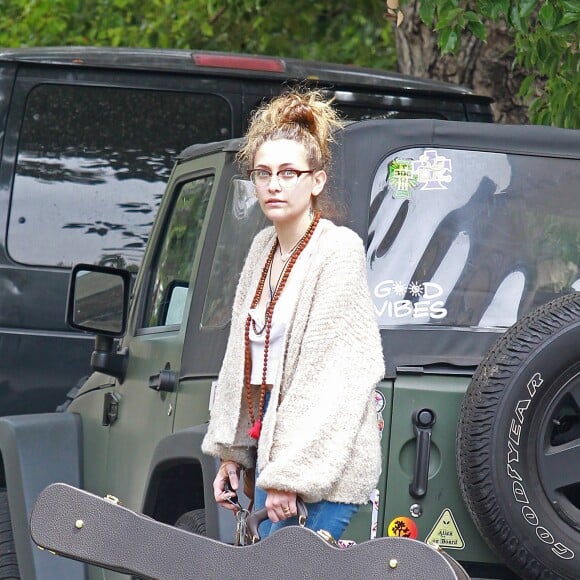 Exclusif - Paris Jackson et son compagnon Gabriel Glenn arrivent à leur domicile à Los Angeles après un voyage de quelques jours en voiture. Le 3 mai 2019
