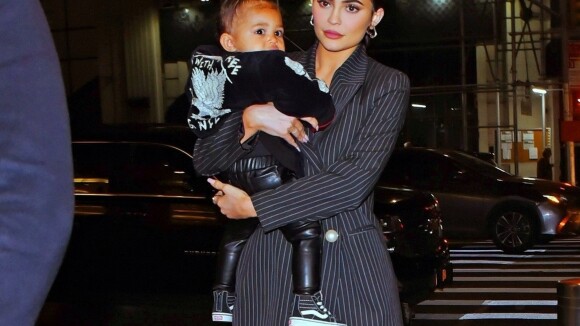Kylie Jenner dévoile le dressing (colossal) de sa fille Stormi