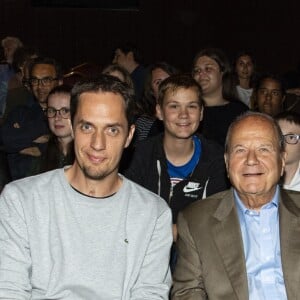 Exclusif - Grand Corps Malade, parrain des Trophées Slam, Marc Ladreit de Lacharrière, président de la Fondation Culture & Diversité et Marc Smith, poète américain et créateur du Slam - 2e édition des "Trophées Slam à l'école", à l'initiative de la Fondation Culture & Diversité, au théâtre du Petit Saint-Martin à Paris, le 3 juin 2019. © Pierre Perusseau/Bestimage