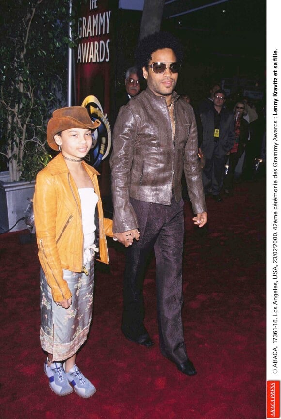 Lenny Kravitz et sa fille Zoë à Los Angeles. Février 2000.
