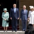 Donald Trump et son épouse Melania ont été accueillis au palais de Buckingham par la reine Elizabeth II, son fils le prince Charles et sa belle-fille la duchesse Camilla le 3 juin 2019 au motif de leur visite officielle de deux jours pour le 75e anniversaire du Débarquement.
