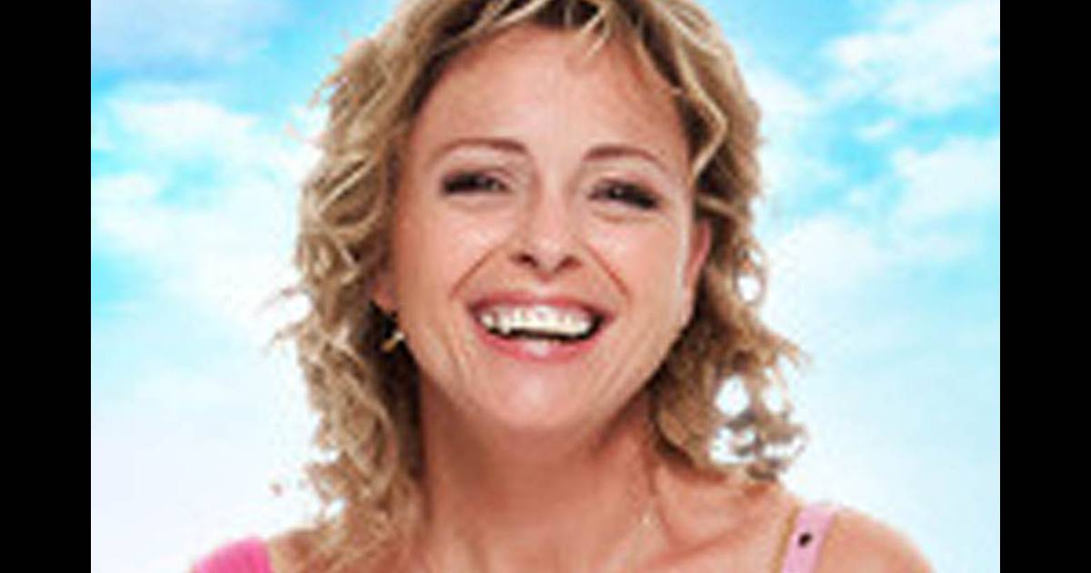 secret story 3 elisabeth son secret est son lourd passe c est le personnage le plus fort de ce casting on vous raconte tout purepeople