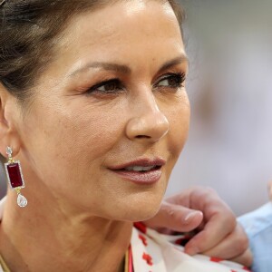 Catherine Zeta-Jones - People au Grand de Formule 1 au Bahreïn le 28 mars 2019.