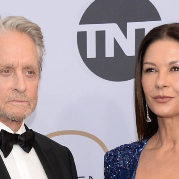 Catherine Zeta-Jones et son mari Michael Douglas - Photocall - 25ème cérémonie annuelle des Screen Actors Guild Awards au Shrine Audritorium à Los Angeles, le 27 janvier 2019.