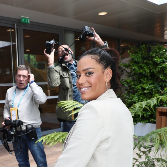 Amel Bent dans le village des internationaux de France de tennis de Roland Garros à Paris, France, le 6 juin 2019. © Jacovides-Moreau/Bestimage