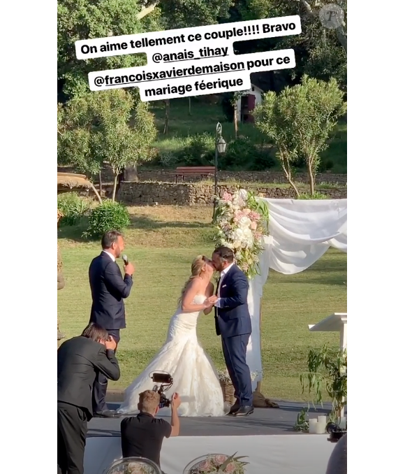 François-Xavier Demaison et Anaïs Tihay se sont mariés le 7 juin 2019 dans les Pyrénées-Orientales, unis à la mairie de Perpignan avant de célébrer leurs noces au château de Valmy à Argelès-sur-Mer. Image Instagram.