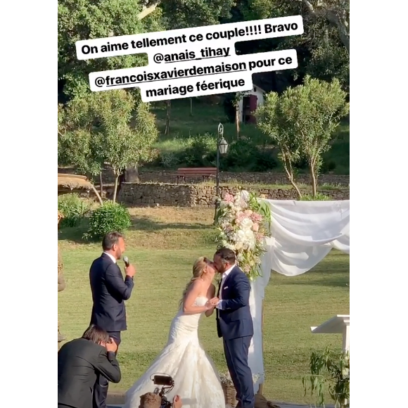 François-Xavier Demaison et Anaïs Tihay se sont mariés le 7 juin 2019 dans les Pyrénées-Orientales, unis à la mairie de Perpignan avant de célébrer leurs noces au château de Valmy à Argelès-sur-Mer. Image Instagram.