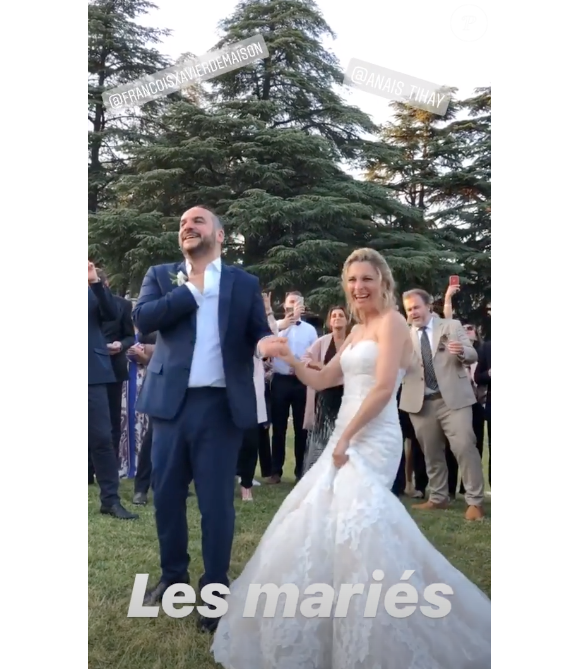 François-Xavier Demaison et Anaïs Tihay se sont mariés le 7 juin 2019 dans les Pyrénées-Orientales, unis à la mairie de Perpignan avant de célébrer leurs noces au château de Valmy à Argelès-sur-Mer. Image Instagram.