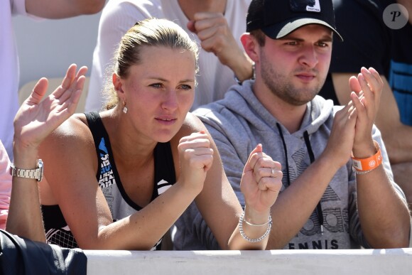 Kristina Mladenovic, la compagne de Dominic Thiem, assiste au match de son chéri à Roland Garros. Paris, France, le 6 juin 2019.