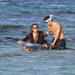 Mariah Carey, son compagnon Bryan et ses enfants Moroccan et Monroe font du canoé dans la lagune "Grand cul de sac" lors de leurs vacances à Saint-Barthélemy le 3 janvier 2019.