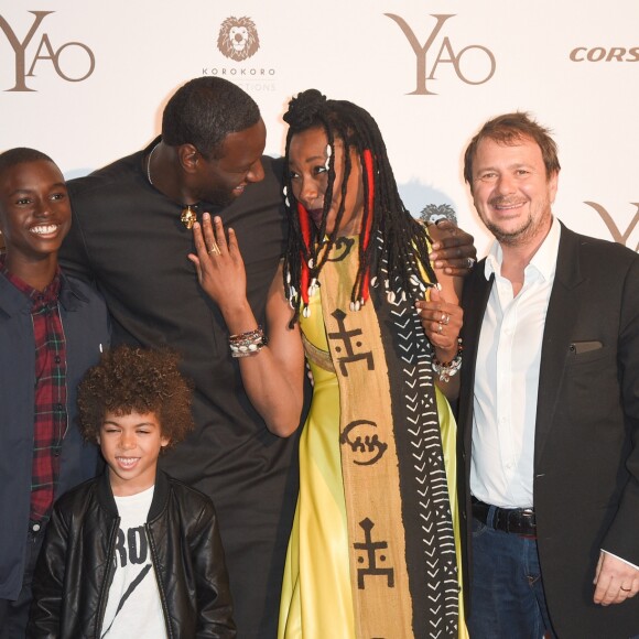 Lionel Louis-Basse, Aristote Laios, Omar Sy, Fatoumata Diawara et Philippe Godeau - Avant-première du film "Yao" au cinéma Le Grand Rex à Paris le 15 janvier 2019. © Coadic Guirec/Bestimage