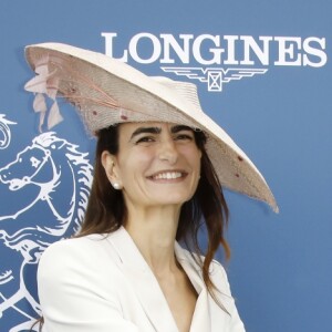 Irene Salvador et Simon Baker au Prix de Diane Longines 2019 à l'hippodrome de Chantilly, Le 16 Juin 2019. © Marc Ausset-Lacroix/Bestimage