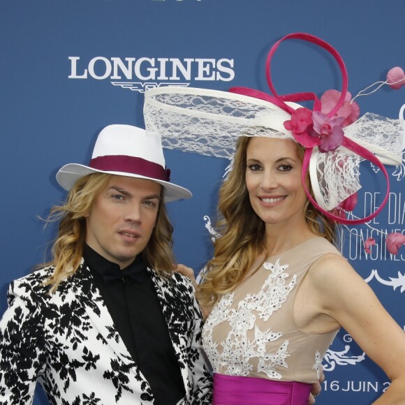 Christophe Guillarmé et Sophie Thalmann (robe Christophe Guillarmé) au Prix de Diane Longines à l'hippodrome de Chantilly, le 16 juin 2019. © Marc Ausset-Lacroix/Bestimage