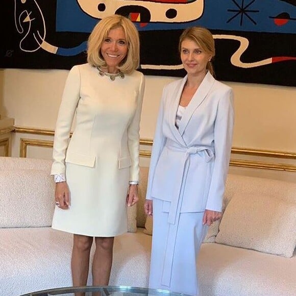 Brigitte Macron a reçu la première dame ukrainienne Olena Zelenska au palais de l'Elysée, à Paris, le 17 juin 2019.