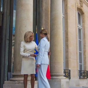 Brigitte Macron a reçu la première dame ukrainienne Olena Zelenska au palais de l'Elysée, à Paris, le 17 juin 2019.