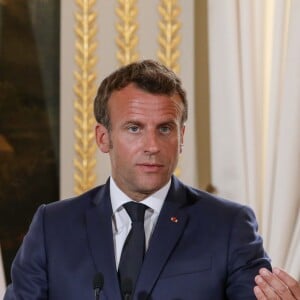 Le président de la République, Emmanuel Macron et Volodymyr Zelensky, président d'Ukraine, donnent une conférence de presse à l'issue de leur entretien au palais de l'Elysée, à Paris, le 17 juin 2019. © Stéphane Lemouton / Bestimage