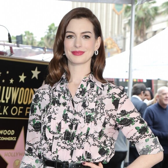 Anne Hathaway - Anne Hathaway reçoit son étoile sur le Walk Of Fame dans le quartier de Hollywood à Los Angeles, le 9 mai 2019