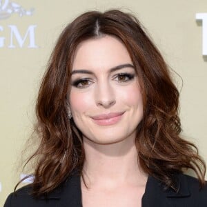 Anne Hathaway à la première de "The Hustle" au ArcLight Cinema Dome à Los Angeles, le 8 mai 2019.