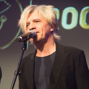 Nicola Sirkis - 3ème Gala caritatif des "Stéthos d'Or" qui récompensent les artistes qui contribuent au bien-être de tous, organisé par la Fondation pour la Recherche en Physiologie au George V à Paris, le 11 mars 2019. © Coadic Guirec