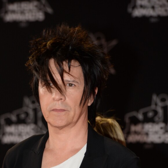 Nicola Sirkis - 19ème édition des NRJ Music Awards à Cannes le 4 novembre 2017. © Rachid Bellak/Bestimage