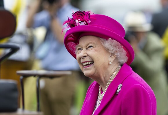 La reine Elisabeth II d'Angleterre lors du tournoi de polo "Windsor Cup" à Windsor, le 23 juin 2019.