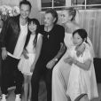 David Hallyday avec ses soeurs Jade et Joy, son père Johnny Hallyday et sa belle-mère Laeticia Hallyday sur une photo publiée sur Instagram en juin 2017.