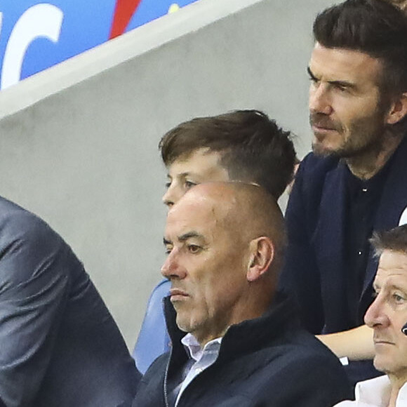 David Beckham avec sa fille Harper dans les tribunes lors du quart de finale de la Coupe du Monde Féminine de football opposant l'Angleterre à la Norvège au stade Océane au Havre, France, le 27 juin 2019. L'Angleterre a gagné 3-0. © Gwendoline Le Goff/Panoramic/Bestimage