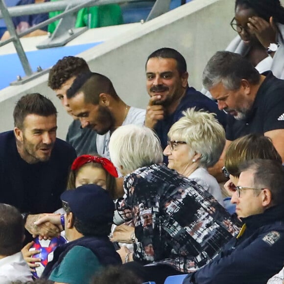 David Beckham avec sa fille Harper, sa mère Sandra Georgina West et Sue Campbell dans les tribunes lors du quart de finale de la Coupe du Monde Féminine de football opposant l'Angleterre à la Norvège au stade Océane au Havre, France, le 27 juin 2019. L'Angleterre a gagné 3-0. © Gwendoline Le Goff/Panoramic/Bestimage