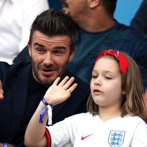 David Beckham et sa fille Harper lors du match de football de la coupe du monde féminine Norvège / Angleterre au Havre le 27 juin 2019